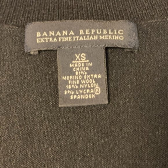 BANANA REPUBLIC: Vintage Black Extra Fine Italian Merino Vest - Picture 9 of 9